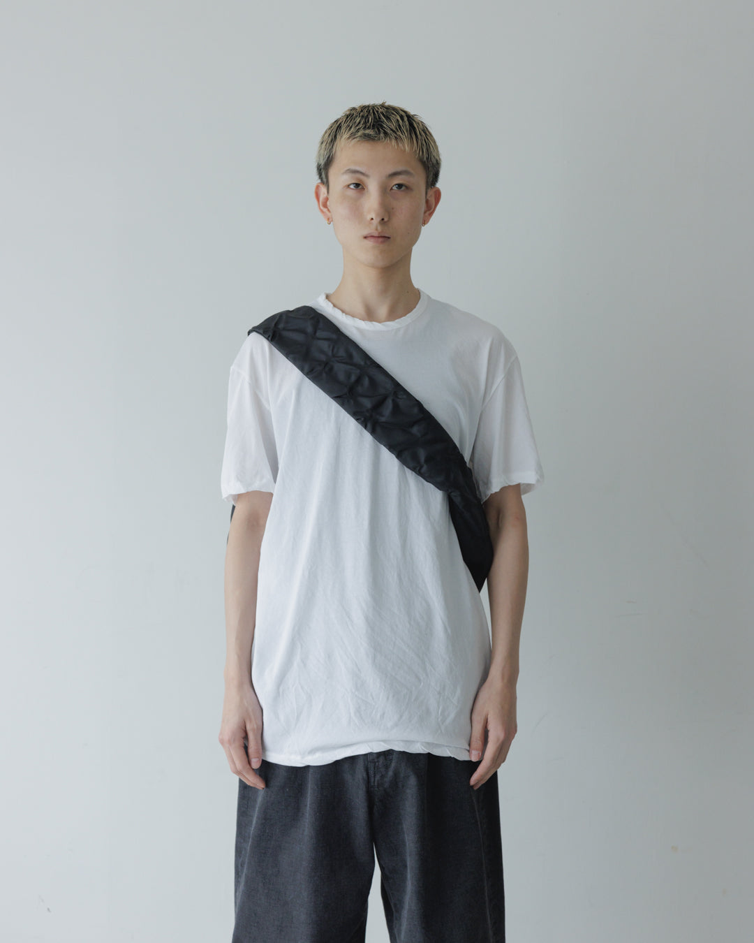 【ryaw】ALL LEAF VEIN BAG, BLACK