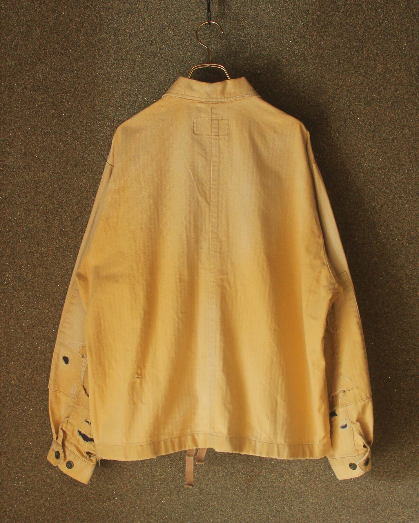 【ANACHRONORM】 REMAKED HERRINGBONE MILITARY SHIRTS JACKET, KHAKI