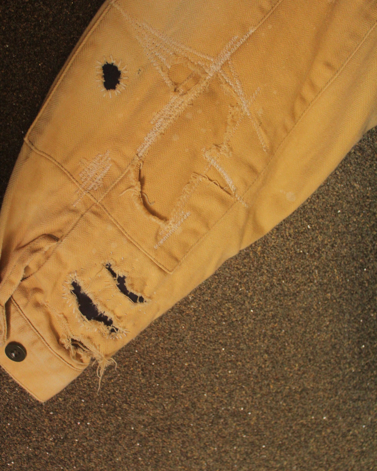 【ANACHRONORM】 REMAKED HERRINGBONE MILITARY SHIRTS JACKET, KHAKI