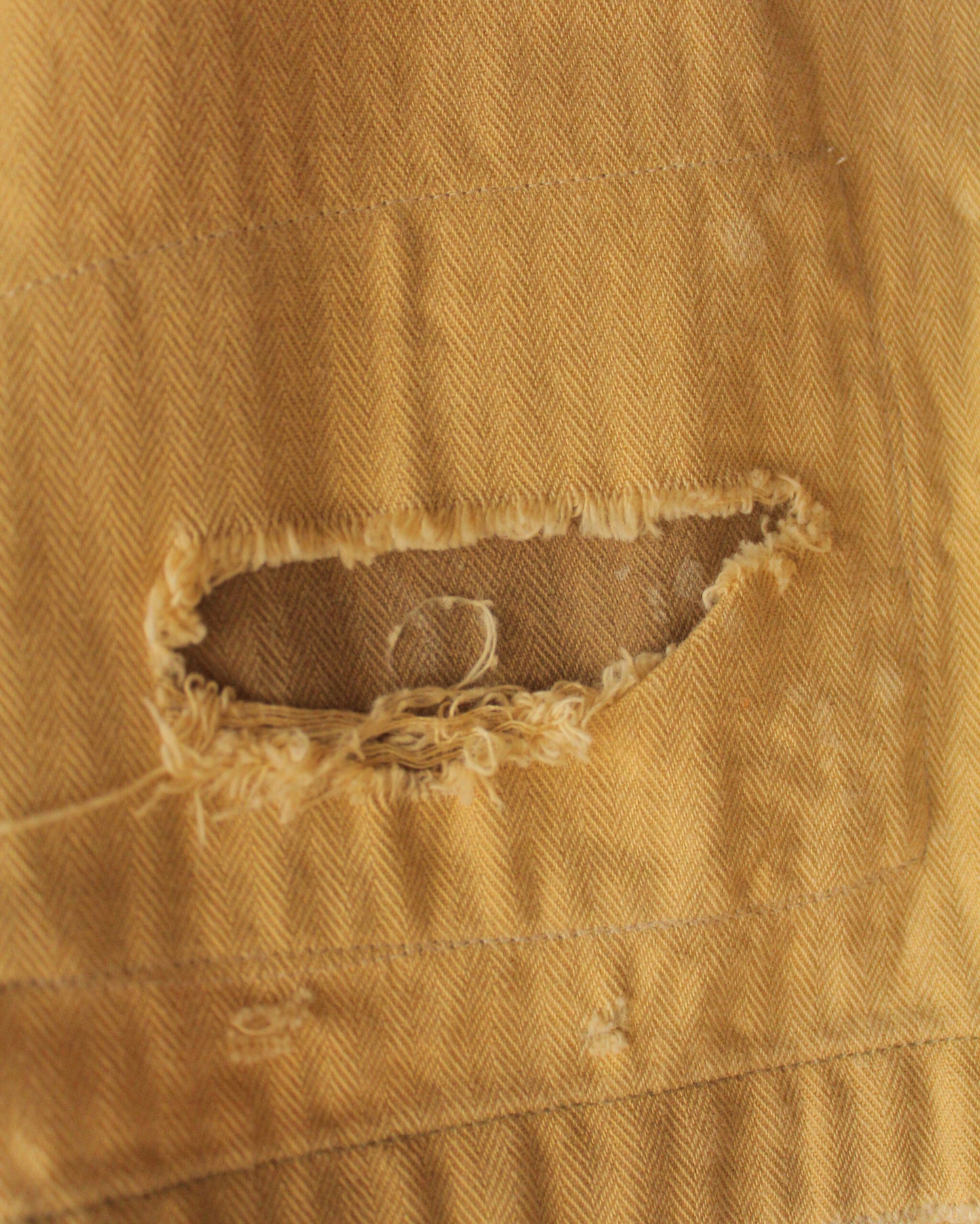 【ANACHRONORM】 REMAKED HERRINGBONE MILITARY SHIRTS JACKET, KHAKI