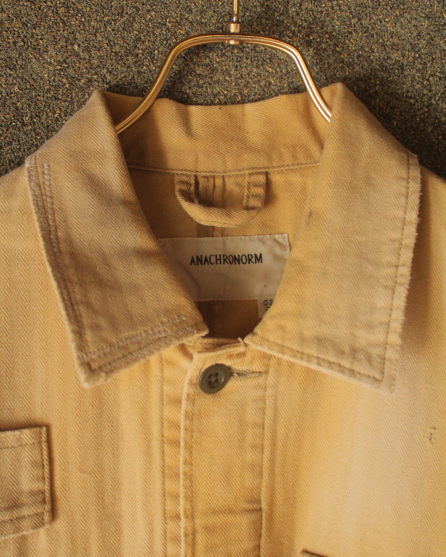 【ANACHRONORM】 REMAKED HERRINGBONE MILITARY SHIRTS JACKET, KHAKI