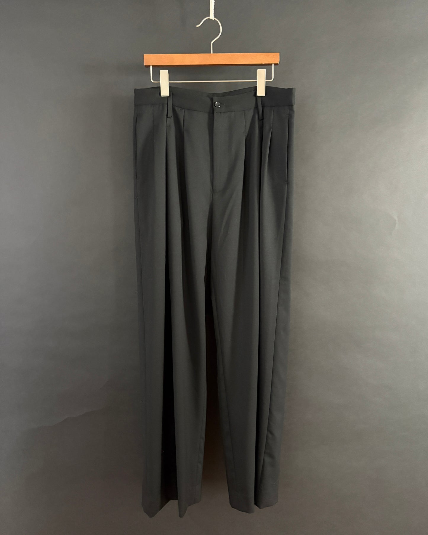 【nakedgauge】WOOL GABARDINE 3PLEAT WIDE SLACKS, BLACK