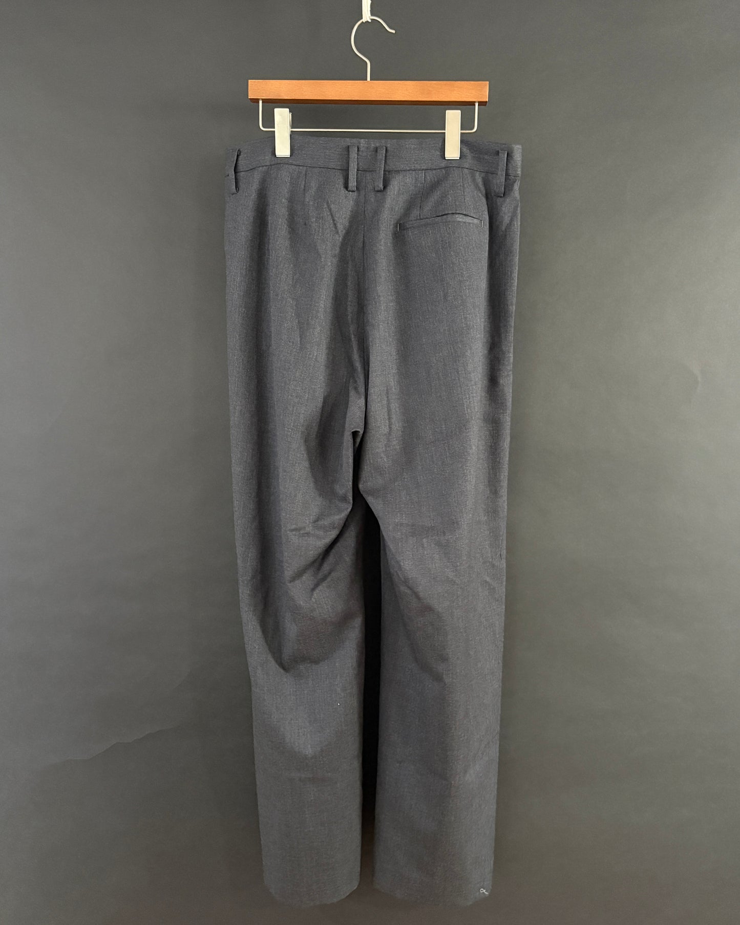 【nakedgauge】WOOL GABARDINE 3PLEAT WIDE SLACKS, CHARCOAL GRAY