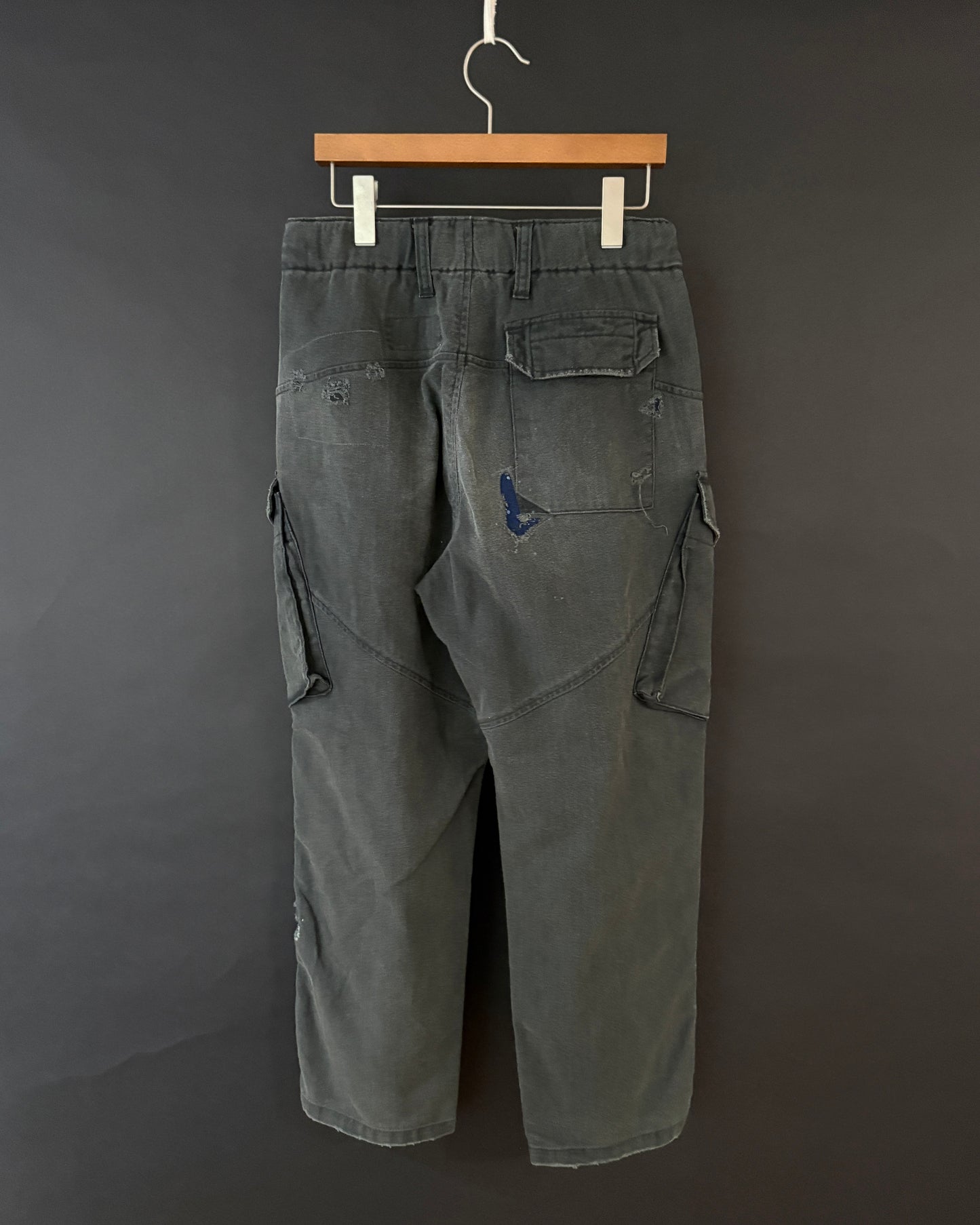 【ANACHRONORM】 REMAKED HERRINGBONE COMBAT CARGO TROUSERS, BLACK