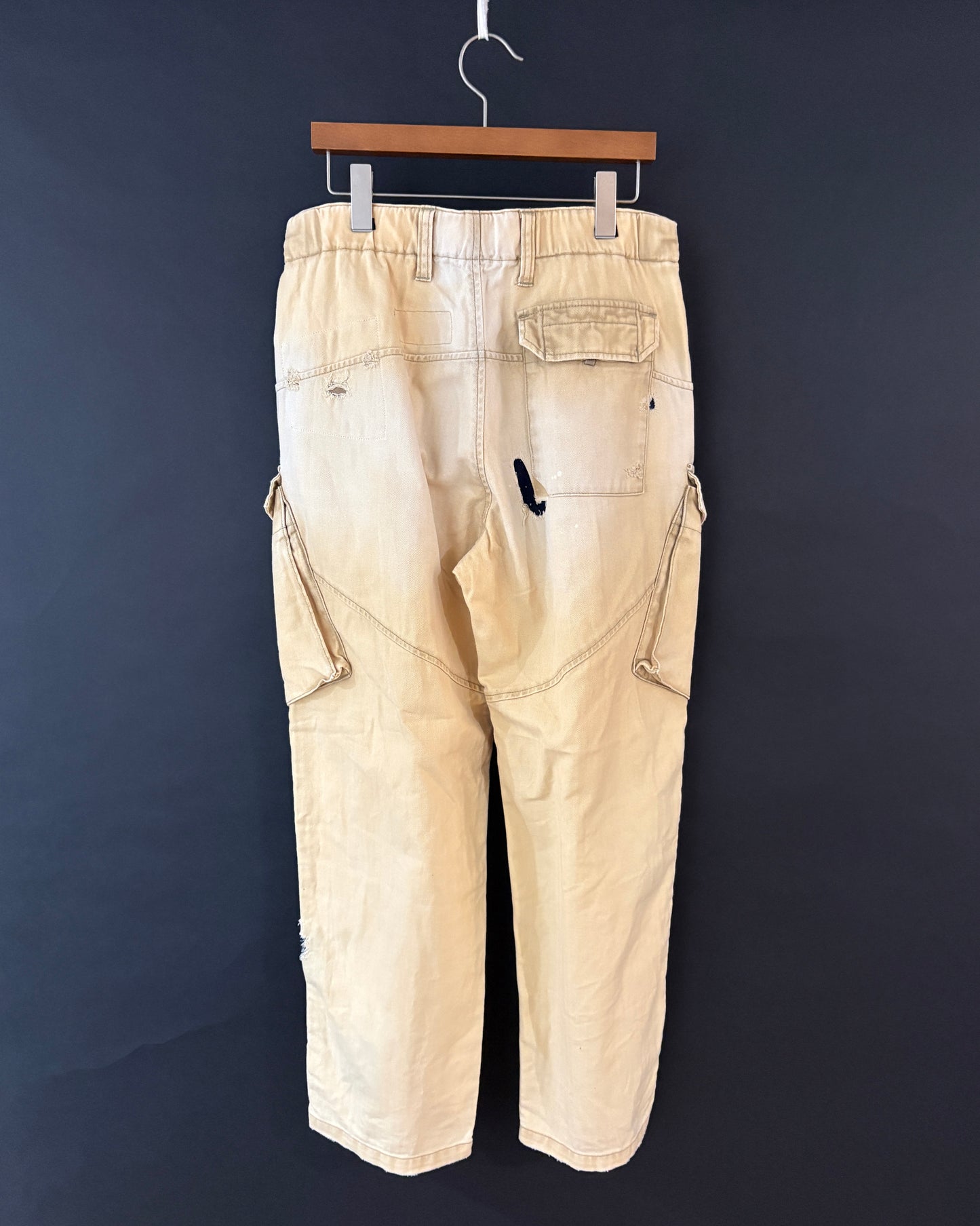 【ANACHRONORM】 REMAKED HERRINGBONE COMBAT CARGO TROUSERS, KHAKI